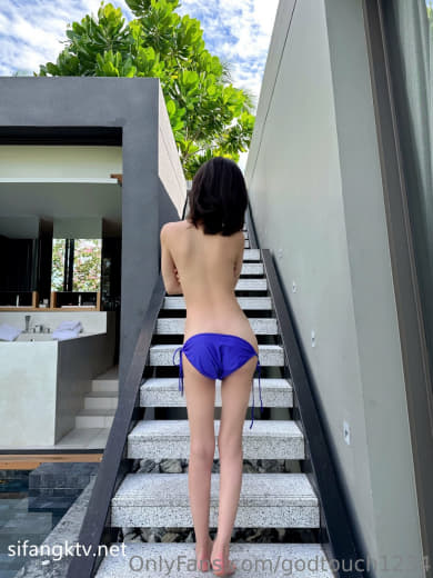【2024-01-25】Golf lesson sex